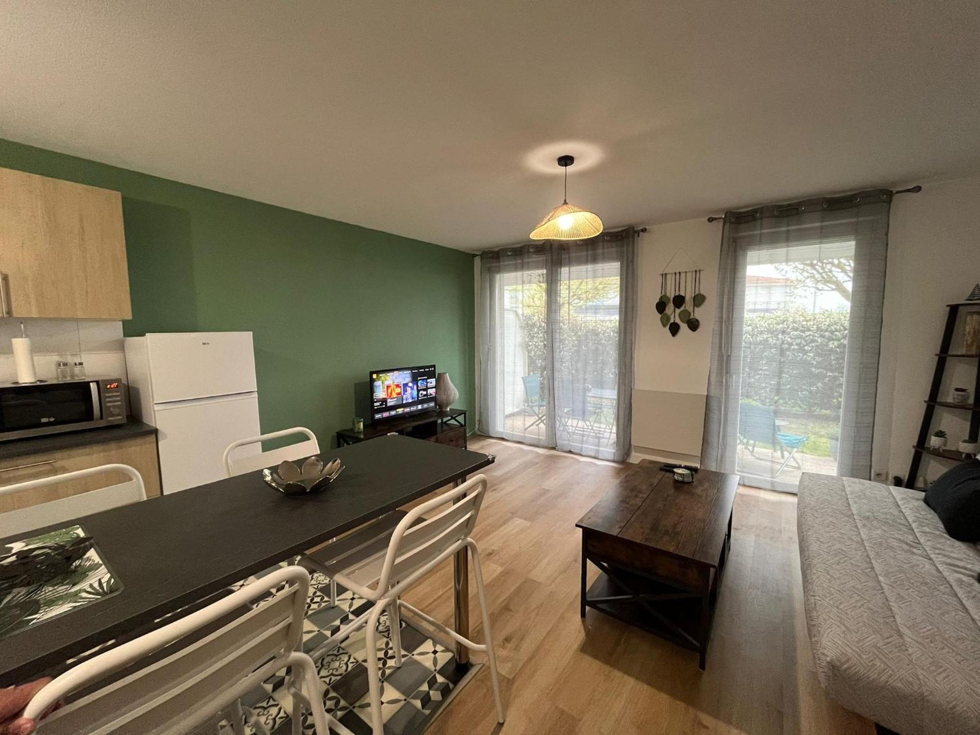 Appartement Avec Jardin A Rochefort Ngoại thất bức ảnh