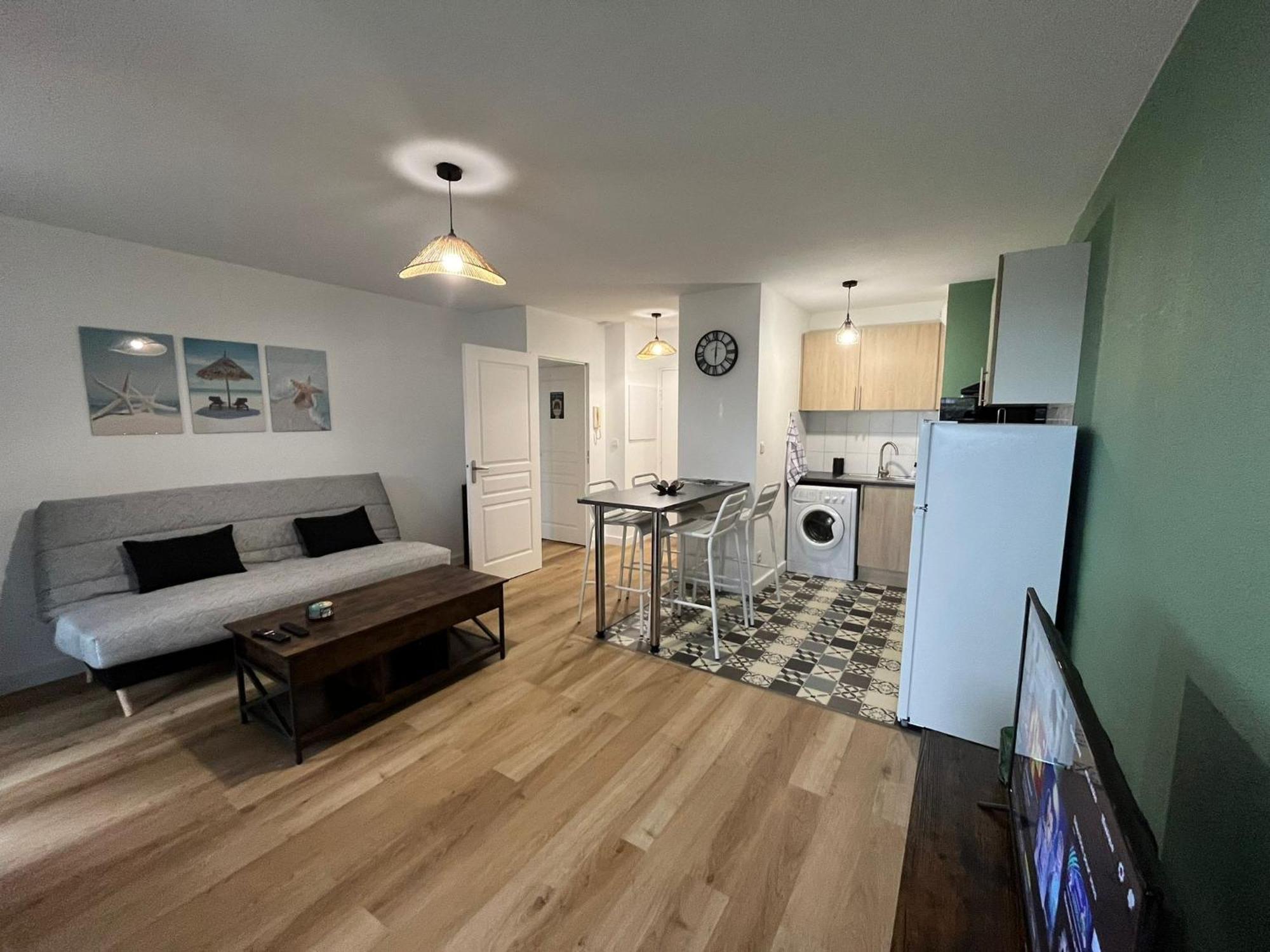Appartement Avec Jardin A Rochefort Ngoại thất bức ảnh
